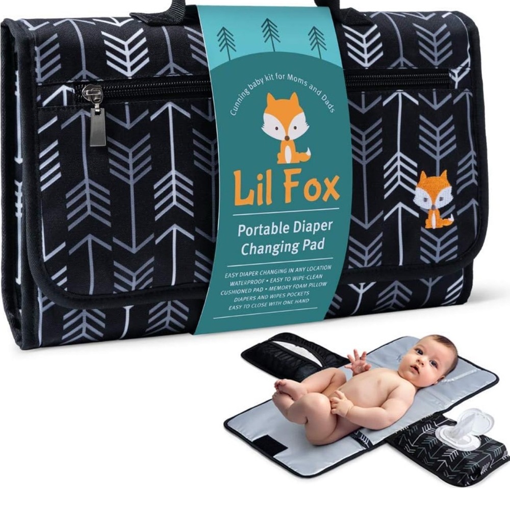 Black and White Diaper Cover with Modern Arrow Design